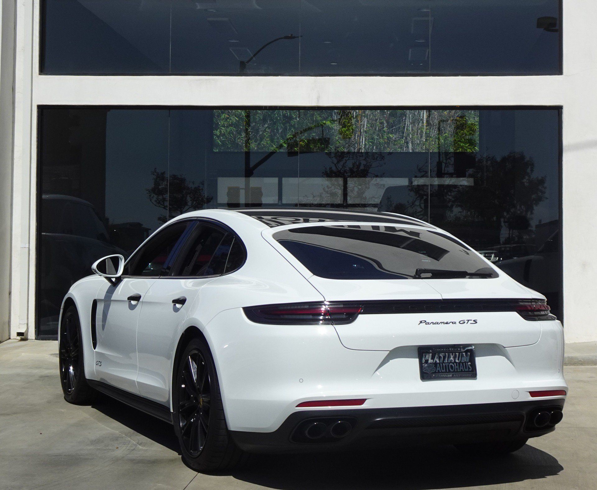 Used 2019 Porsche Panamera GTS AWD/4WD image 5