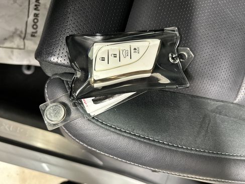 Used 2023 Lexus RX 350 AWD w/ Accessory Package image 36