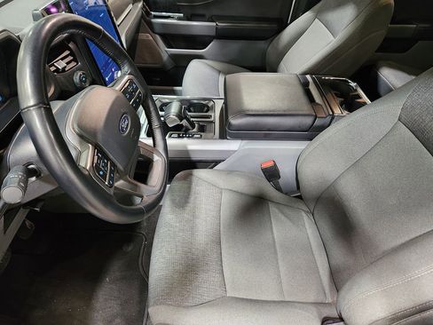 Used 2024 Ford F150 Lightning Flash AWD/4WD image 31