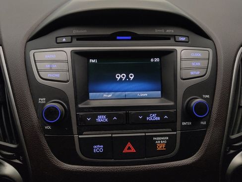 Used 2015 Hyundai Tucson SE image 25