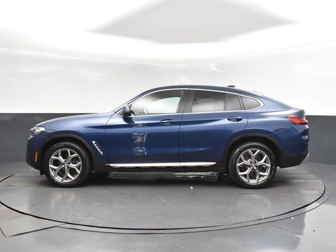 Certified 2025 BMW X4 xDrive30i image 4