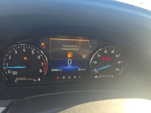 Used 2022 Ford Explorer XLT w/ Equipment Group 202A image 12