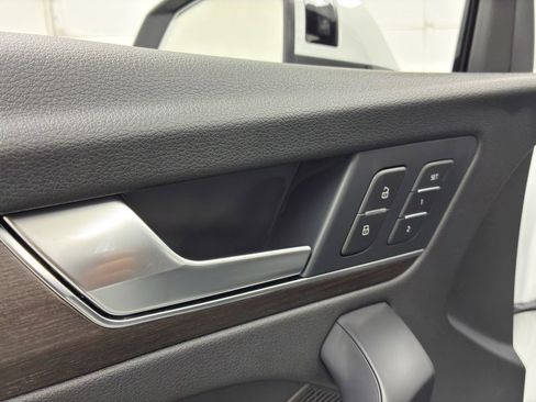 Used 2024 Audi Q5 2.0T Premium Plus image 28