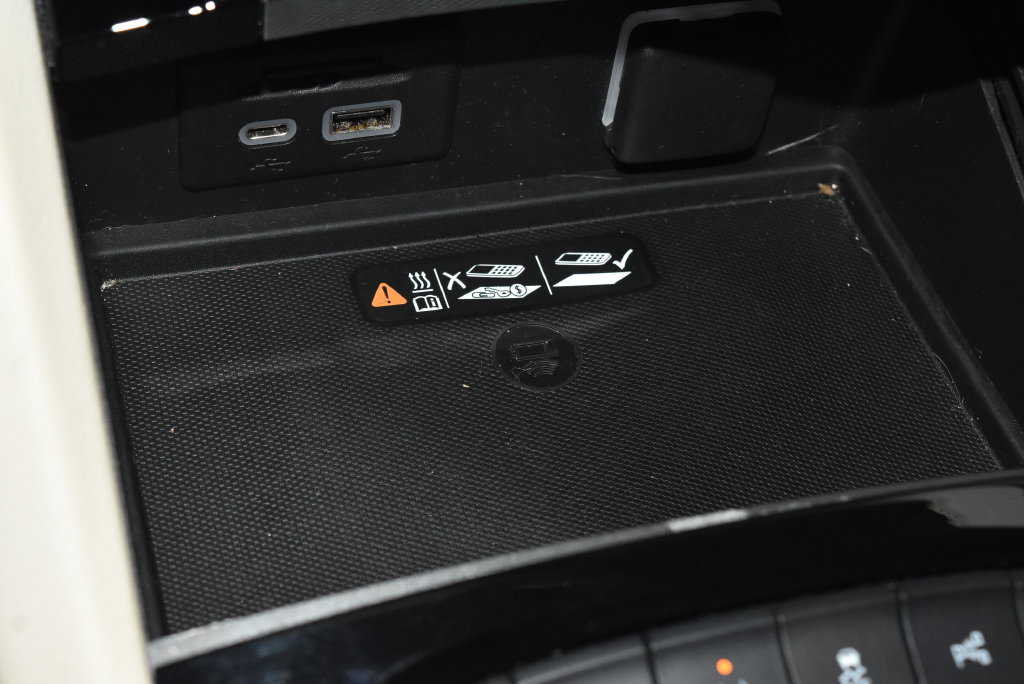 Used 2023 Buick Envision Avenir FWD image 17
