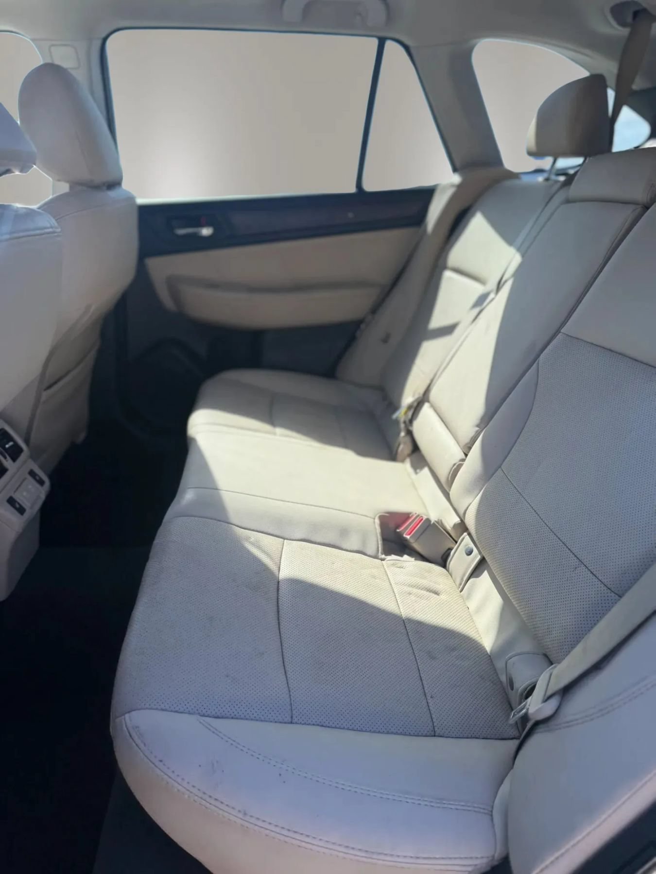 Used 2019 Subaru Outback 3.6R Limited AWD/4WD image 18