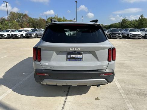 Used 2023 Kia Sorento SX Prestige image 6