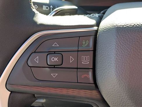 New 2025 Jeep Grand Cherokee Laredo RWD image 22