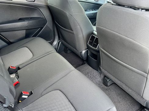 Used 2025 Kia Sportage LX image 17