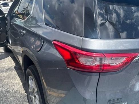 Used 2021 Chevrolet Traverse LS FWD image 8
