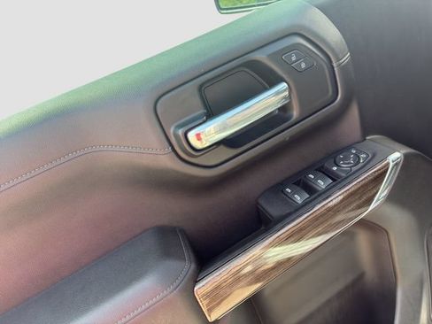 Used 2021 Chevrolet Silverado 1500 RST AWD/4WD image 17