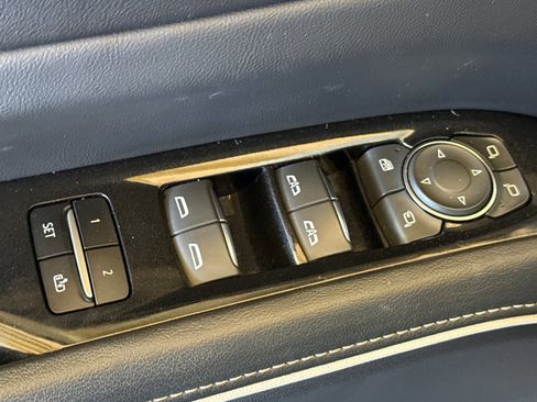 Used 2023 Cadillac Escalade ESV Sport w/ Touring Package AWD/4WD image 13