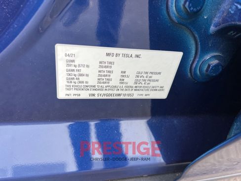 Used 2021 Tesla Model Y Long Range AWD/4WD image 37