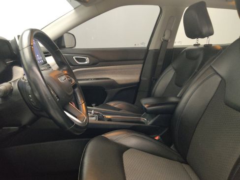 Used 2022 Jeep Compass Latitude w/ Convenience Group AWD/4WD image 17