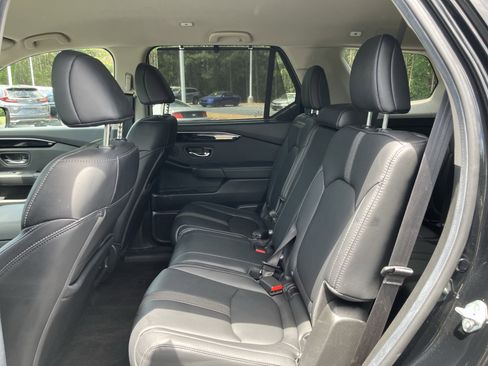 Used 2025 Honda Pilot EX-L image 33