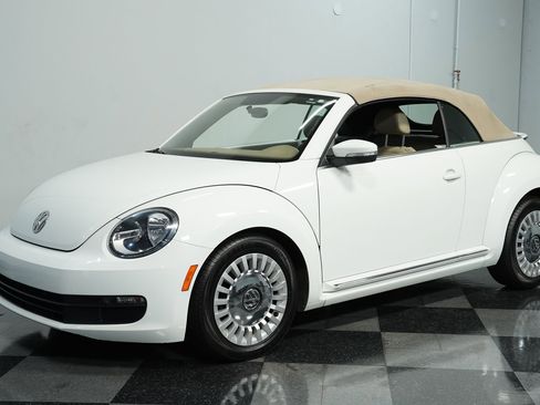 Used 2014 Volkswagen Beetle 1.8T image 6