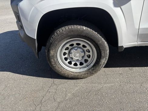 New 2026 Chevrolet Colorado W/T image 9