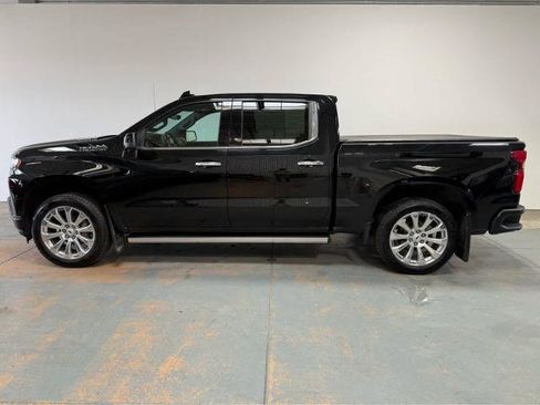 Used 2020 Chevrolet Silverado 1500 High Country w/ Technology Package AWD/4WD image 2