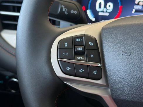 New 2026 Ford Explorer Active RWD image 28