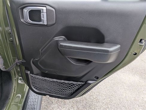Used 2023 Jeep Wrangler Sport S image 25