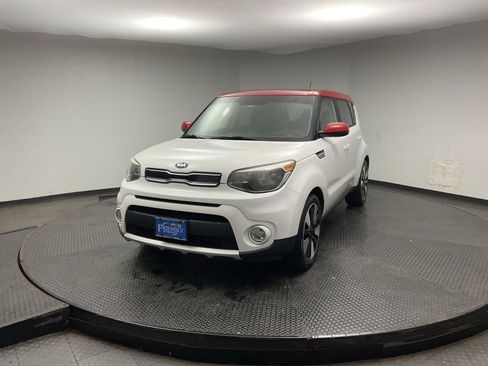 Used 2017 Kia Soul + w/ Designer's Package FWD image 3