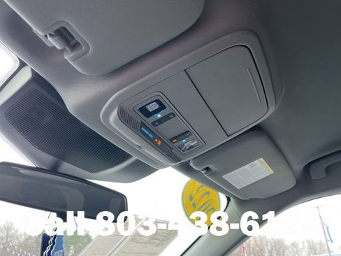 Used 2022 Ford Explorer XLT w/ Equipment Group 202A image 28