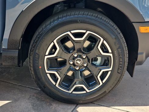 New 2026 Ford Bronco Sport Outer Banks w/ Outer Banks Tech Package+ AWD/4WD image 39