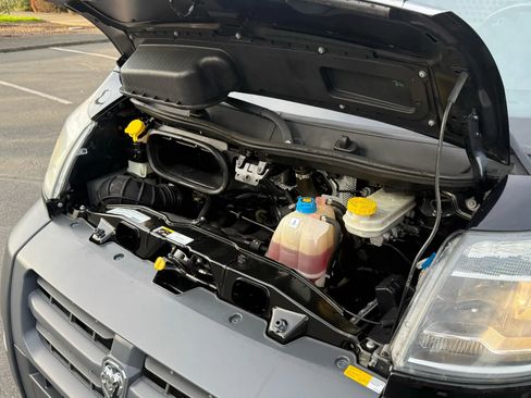 Used 2016 RAM ProMaster 2500 w/ Interior Convenience Group image 23