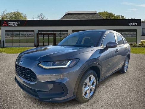 Used 2023 Honda HR-V LX image 1