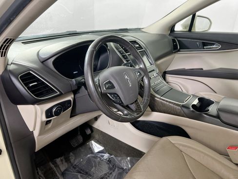 Used 2018 Lincoln MKX Reserve w/ Lincoln MKX Climate Package image 9