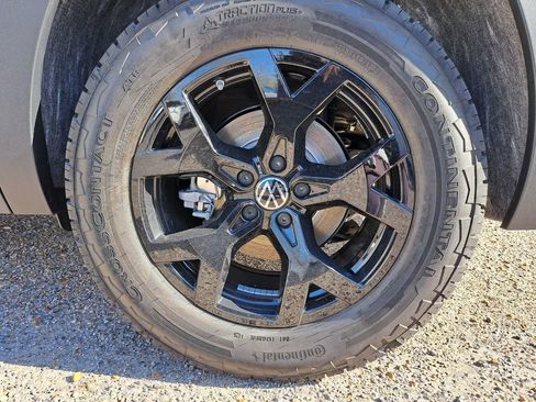 New 2026 Volkswagen Atlas Peak Edition image 26