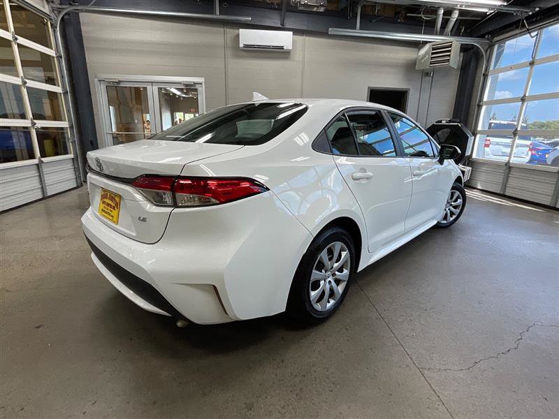 Used 2020 Toyota Corolla LE FWD image 5