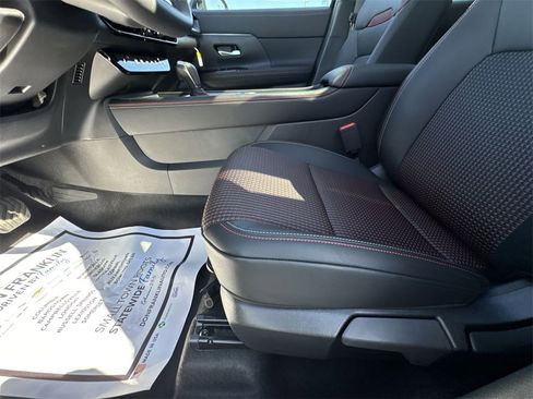 New 2026 Nissan Kicks SR w/ SR Premium Package image 12