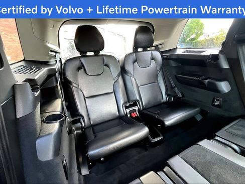 Certified 2025 Volvo XC90 B6 Plus image 37