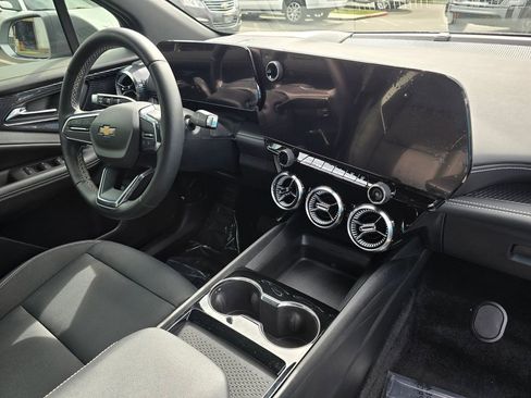 Used 2024 Chevrolet Blazer EV LT image 10