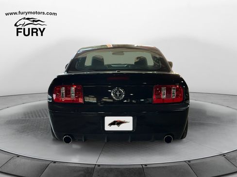 Used 2007 Ford Mustang GT RWD image 4
