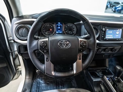 Used 2018 Toyota Tacoma SR5 image 27