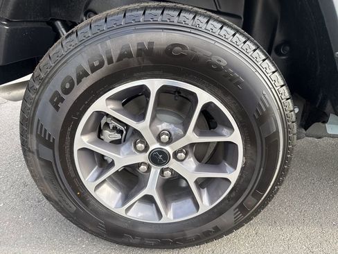 Used 2024 Jeep Wrangler Sport S image 11