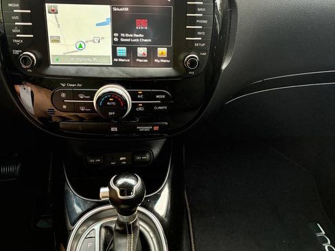 Used 2015 Kia Soul + w/ Audio Package FWD image 14
