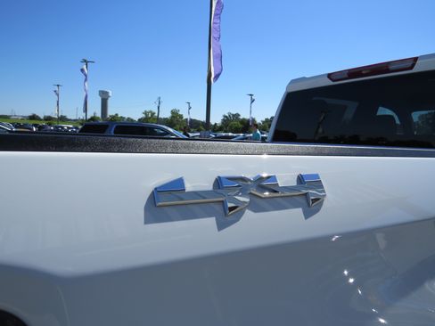 Used 2026 GMC Sierra 1500 Elevation AWD/4WD image 14