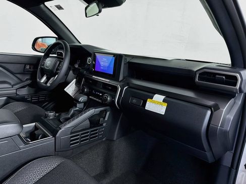 New 2026 Toyota 4Runner SR5 AWD/4WD image 30