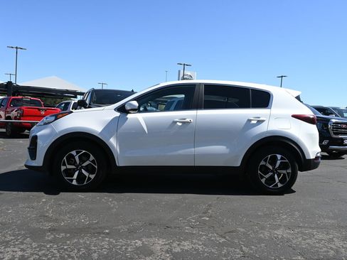 Used 2022 Kia Sportage LX FWD image 4