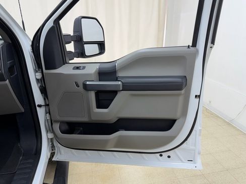 Used 2022 Ford F250 XLT image 8