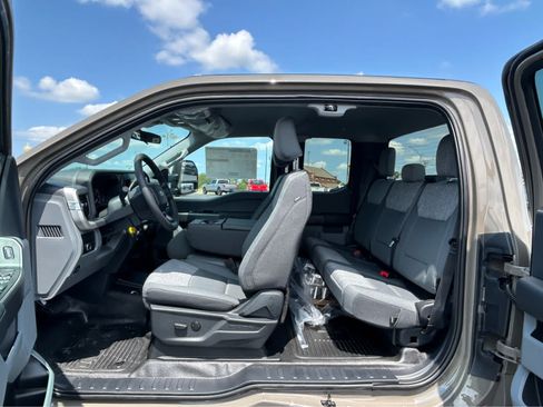 New 2026 Ford F250 XLT AWD/4WD image 2