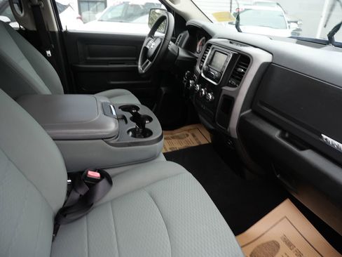 Used 2017 RAM 1500 Express image 27