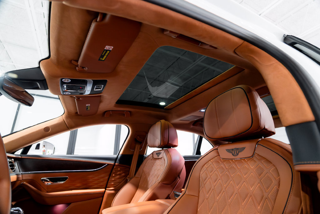 Used 2023 Bentley Flying Spur W12 AWD/4WD image 3