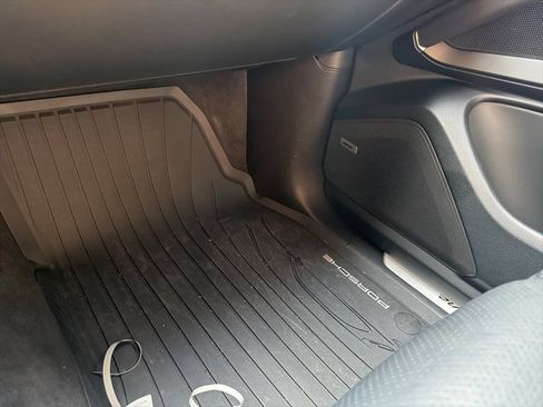 Used 2019 Porsche Cayenne AWD/4WD image 24