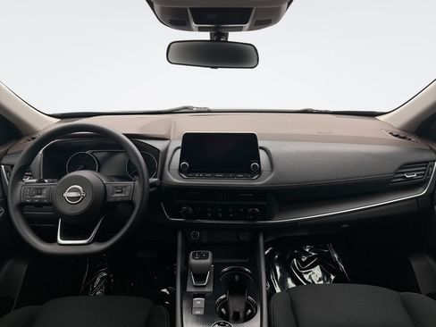 Used 2023 Nissan Rogue S AWD/4WD image 14