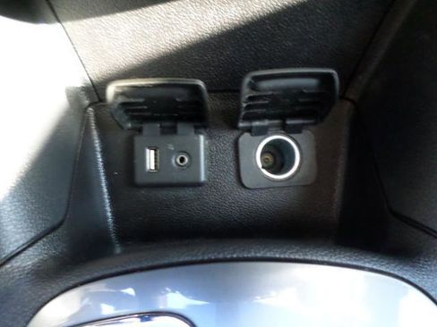 Used 2017 Chevrolet Cruze LT w/ Convenience Package image 10