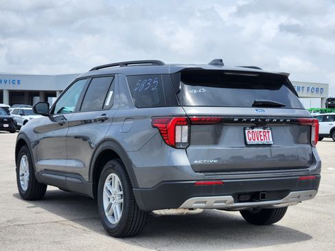 New 2026 Ford Explorer Active w/ Active Comfort Package RWD image 4
