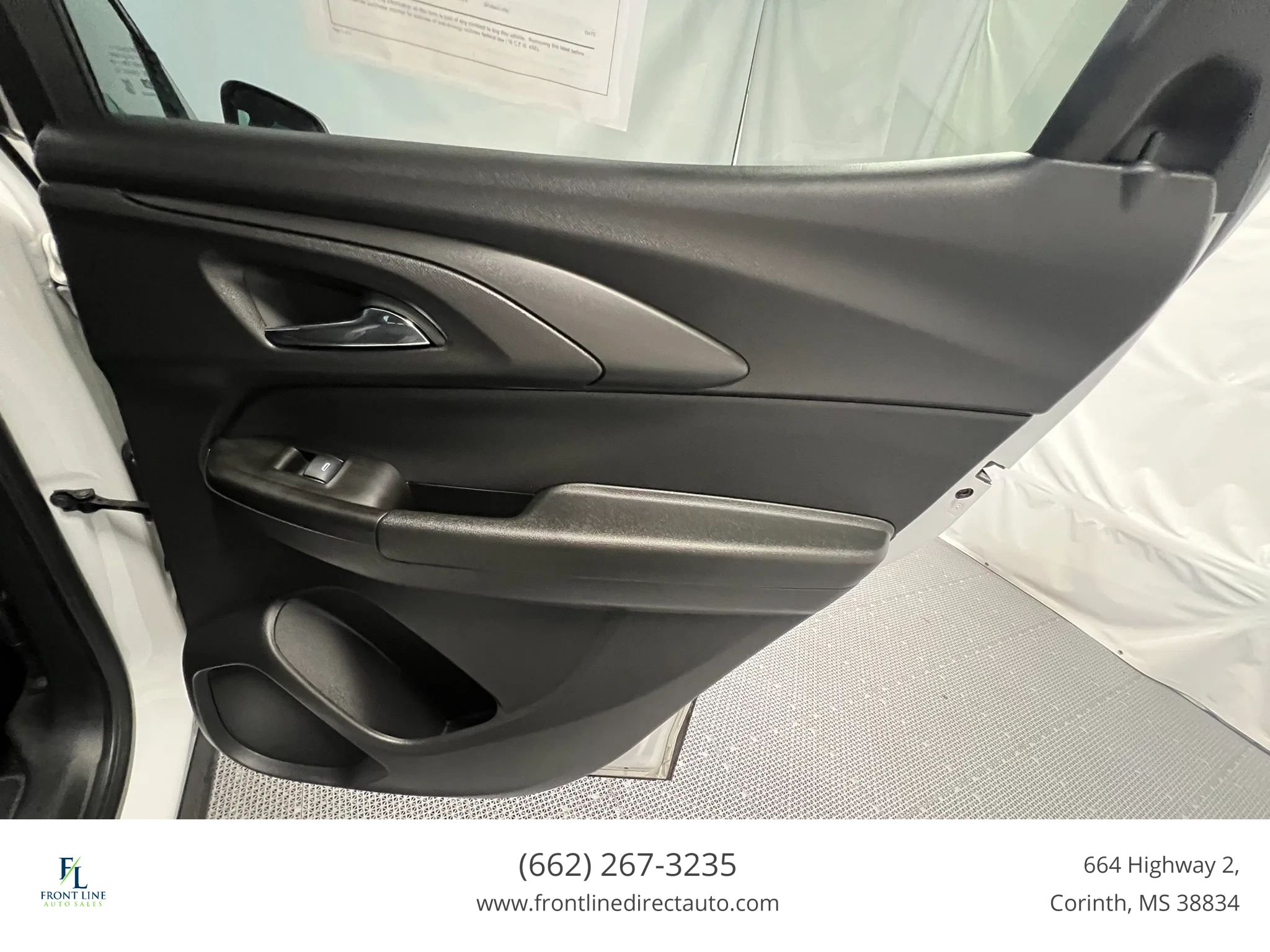 Used 2023 Chevrolet TrailBlazer LT FWD image 23